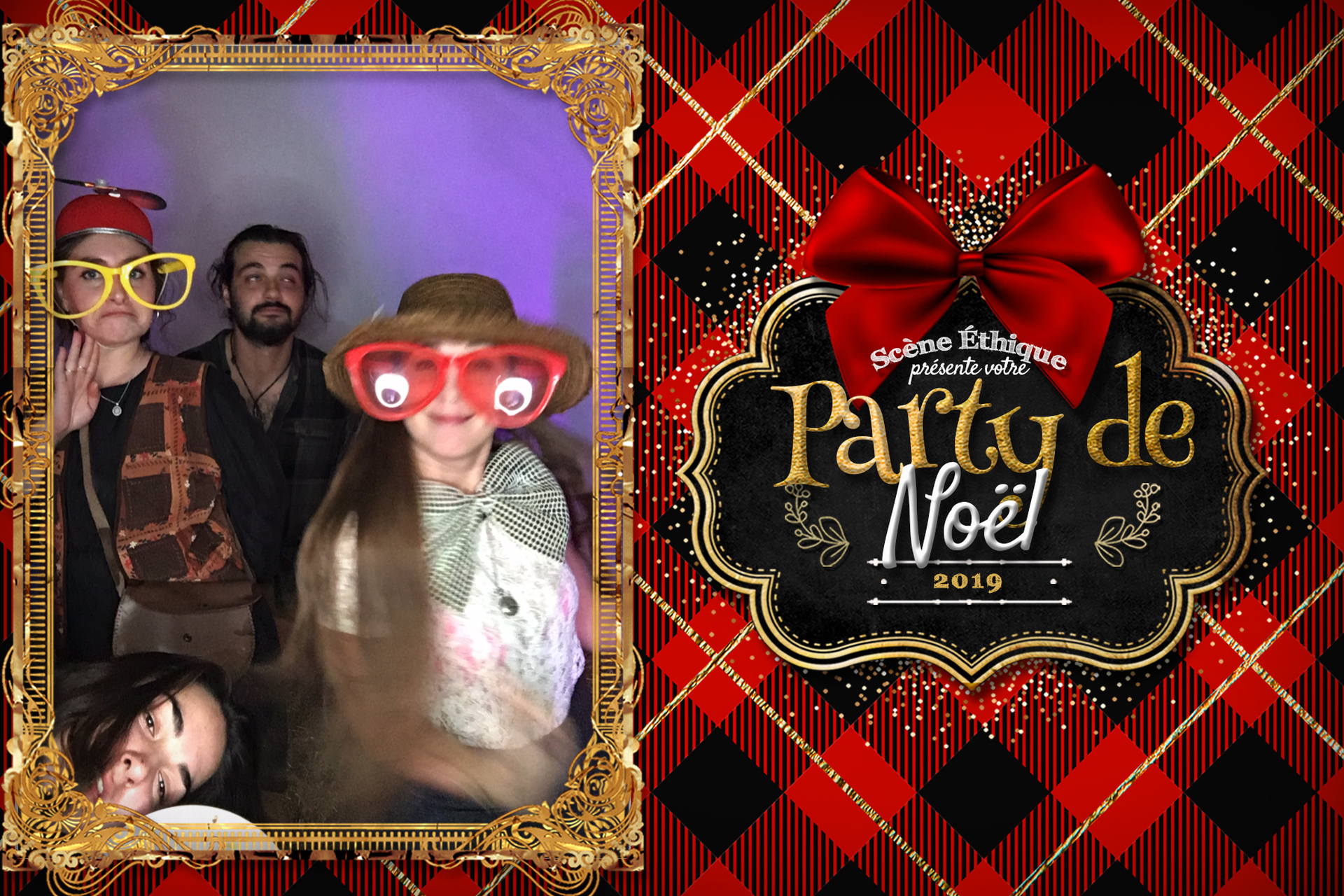 Party de Noel - SE Fabrication | View more photos from the event at album.pbooth.red/u/Photobooth-RED/Party-de-Noel-SE-Fabrication